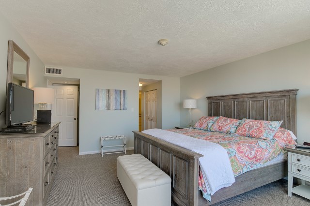 BEACHSIDE WITH GULF VIEWS SIESTA KEY BEACHSIDE WITH GULF VIEWS SIESTA KEY